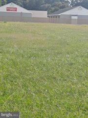 2130 WINDSOR DR, Salisbury, MD 21801