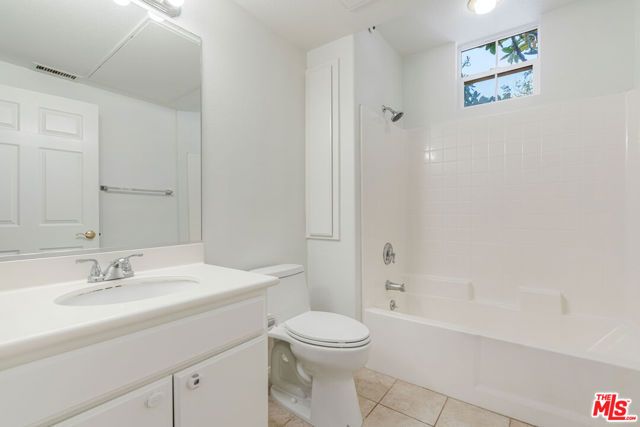 13075 Pacific Promenade 100, Los Angeles, CA 90094