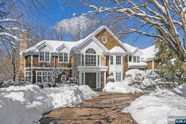 19 Academy Lane, Demarest, NJ 07627