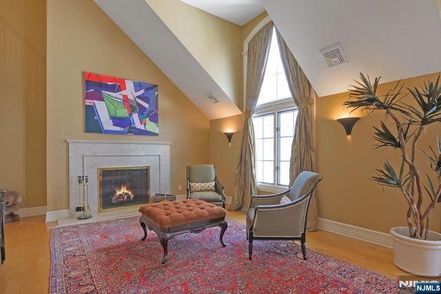 19 Academy Lane, Demarest, NJ 07627