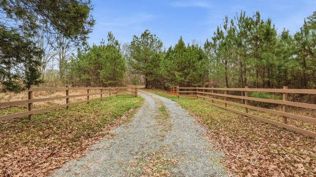 1015 Strawhill Road, SE, Cleveland, TN 37323