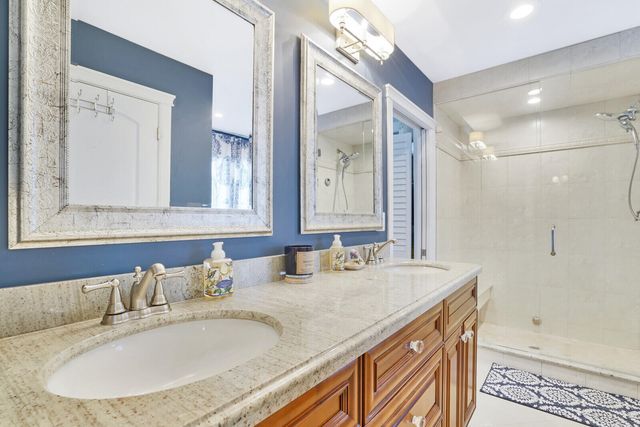17 E Ocean Avenue, Ocean Ridge, FL 33435