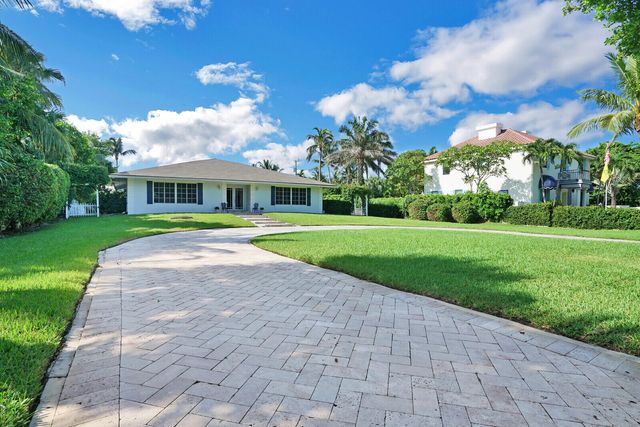 17 E Ocean Avenue, Ocean Ridge, FL 33435