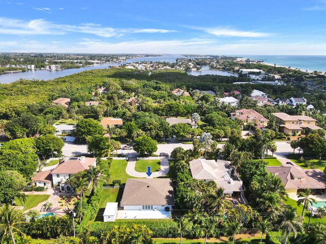 17 E Ocean Avenue, Ocean Ridge, FL 33435