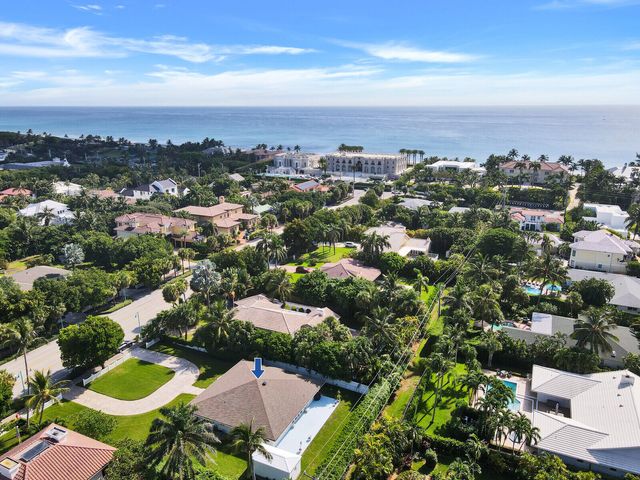 17 E Ocean Avenue, Ocean Ridge, FL 33435