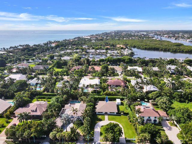17 E Ocean Avenue, Ocean Ridge, FL 33435
