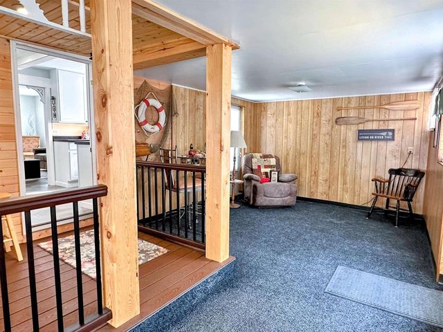 731 N Michigan Street, Prairie Du Chien, WI 53821