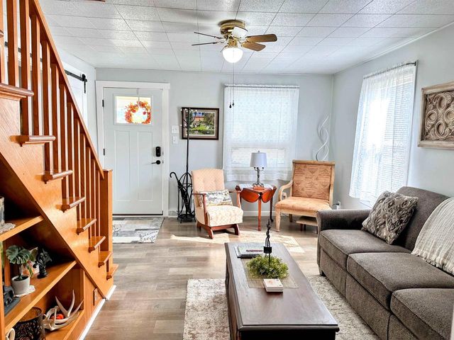 731 N Michigan Street, Prairie Du Chien, WI 53821