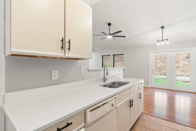 217 Teakwood Lane, Lewisville, TX 75067