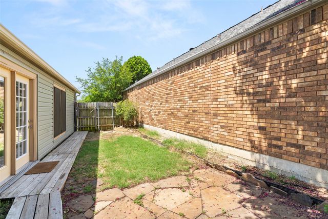 217 Teakwood Lane, Lewisville, TX 75067