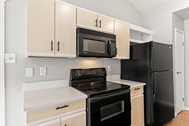 217 Teakwood Lane, Lewisville, TX 75067