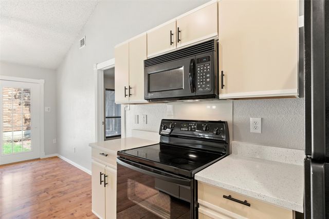 217 Teakwood Lane, Lewisville, TX 75067