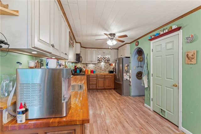 214 Hooks Lane, Canonsburg, PA 15317