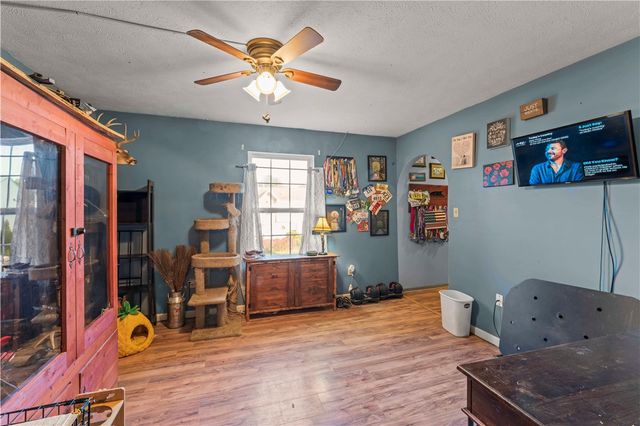 214 Hooks Lane, Canonsburg, PA 15317