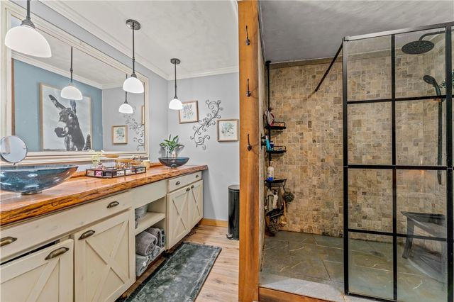 214 Hooks Lane, Canonsburg, PA 15317