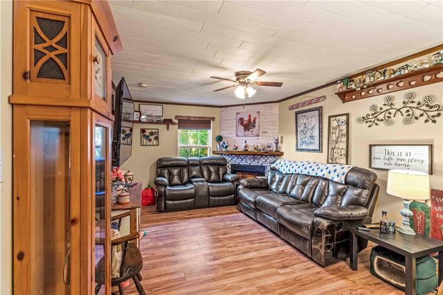 214 Hooks Lane, Canonsburg, PA 15317