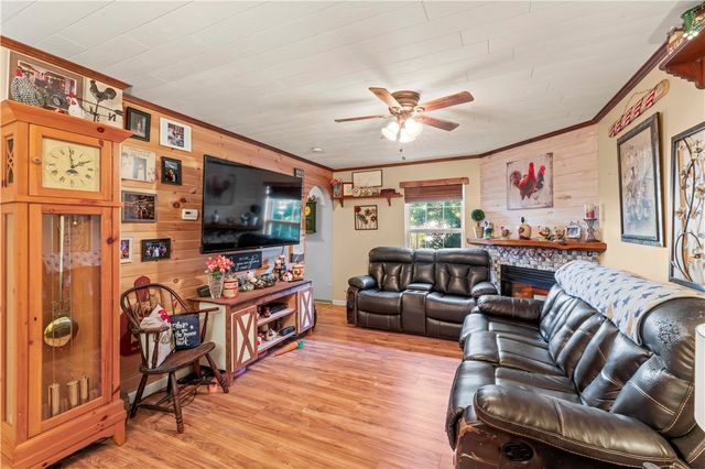 214 Hooks Lane, Canonsburg, PA 15317