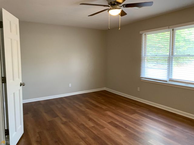 3560 SE Sandhill Drive, Conyers, GA 30094