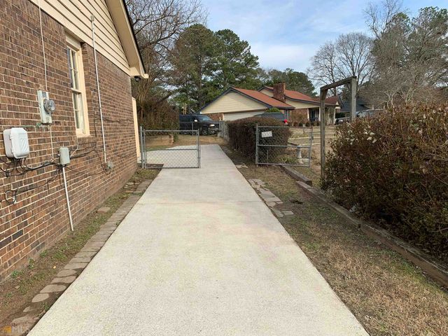 3560 SE Sandhill Drive, Conyers, GA 30094
