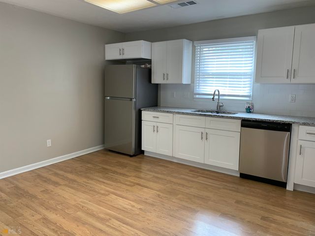 3560 SE Sandhill Drive, Conyers, GA 30094