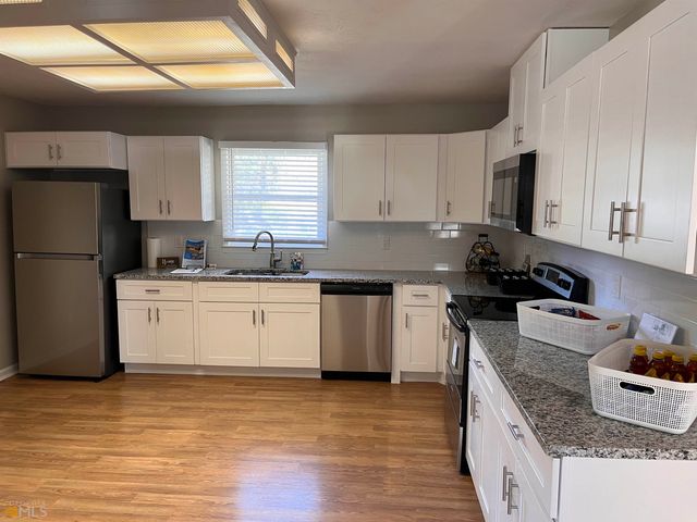 3560 SE Sandhill Drive, Conyers, GA 30094