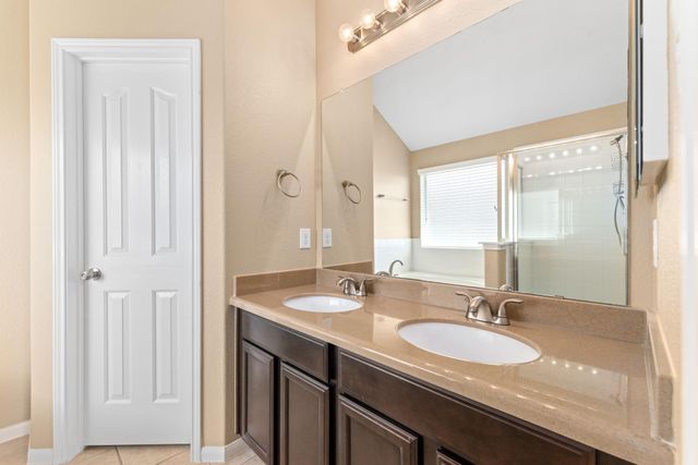 2430 Blue Reef Drive, Katy, TX 77449