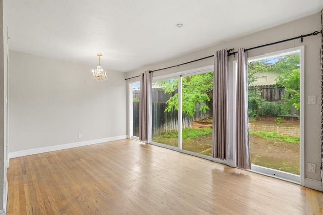 5828 Shenandoah Dr, Sacramento, CA 95841