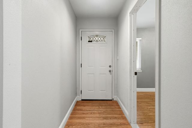 5828 Shenandoah Dr, Sacramento, CA 95841