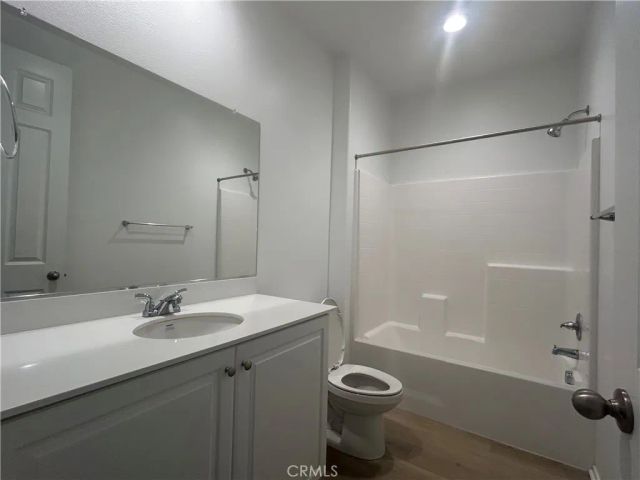 12574 Dartola, Victorville, CA 92392