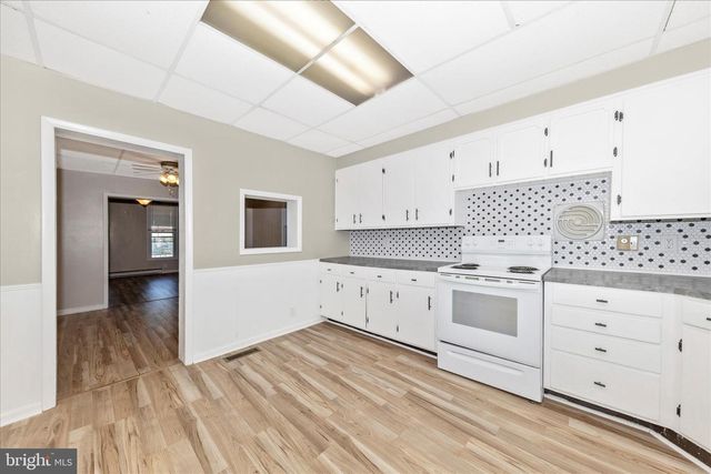 148 HAMILTON AVE, Waynesboro, PA 17268