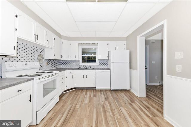 148 HAMILTON AVE, Waynesboro, PA 17268