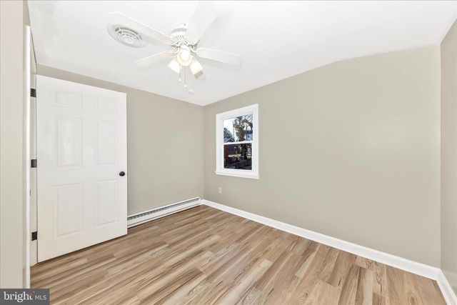 148 HAMILTON AVE, Waynesboro, PA 17268