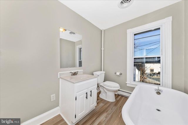 148 HAMILTON AVE, Waynesboro, PA 17268