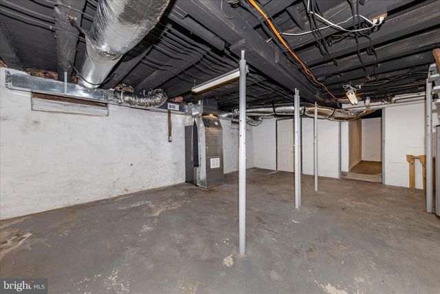 148 HAMILTON AVE, Waynesboro, PA 17268