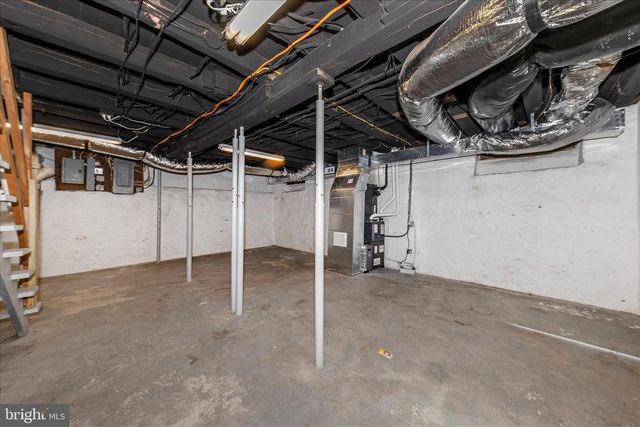 148 HAMILTON AVE, Waynesboro, PA 17268