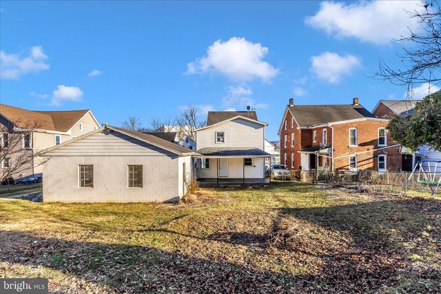 148 HAMILTON AVE, Waynesboro, PA 17268