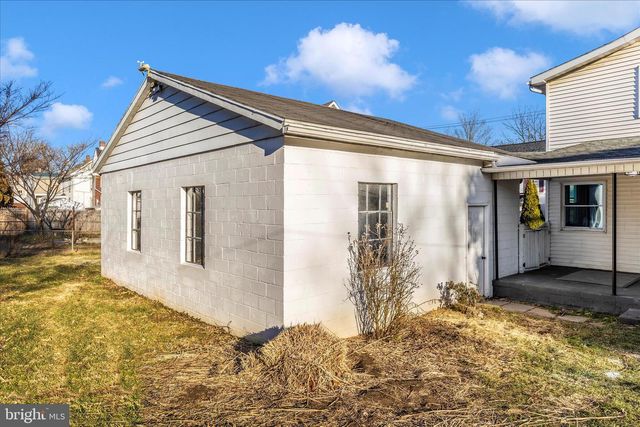 148 HAMILTON AVE, Waynesboro, PA 17268