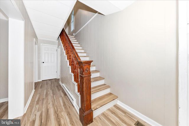 148 HAMILTON AVE, Waynesboro, PA 17268