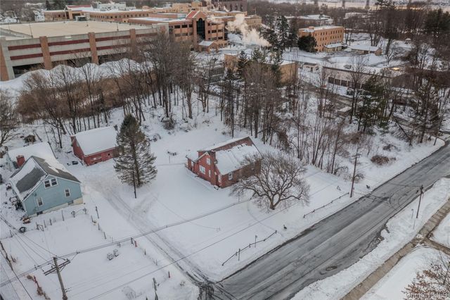 42 W Cedar Street, Poughkeepsie, NY 12601