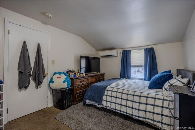 42 W Cedar Street, Poughkeepsie, NY 12601