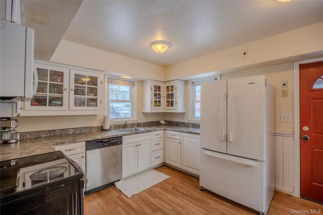 42 W Cedar Street, Poughkeepsie, NY 12601