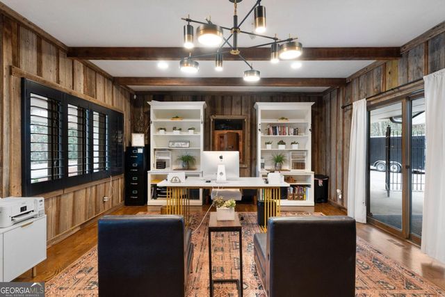 10 Woodland Drive, Cartersville, GA 30120