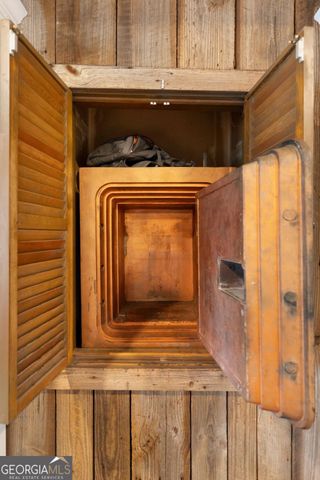 10 Woodland Drive, Cartersville, GA 30120