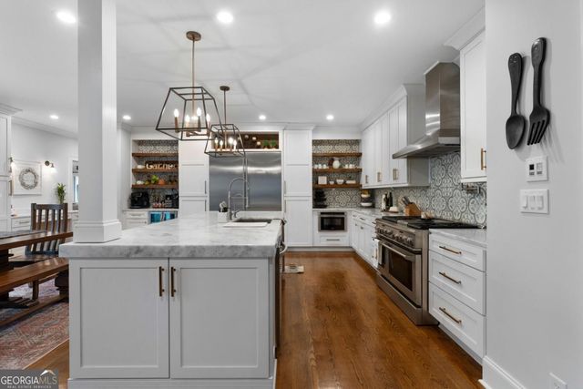 10 Woodland Drive, Cartersville, GA 30120