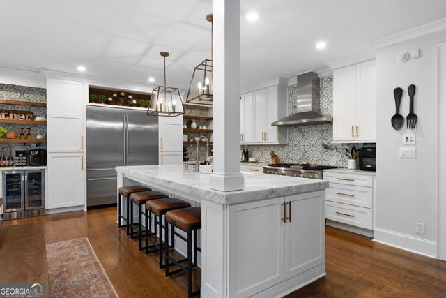 10 Woodland Drive, Cartersville, GA 30120