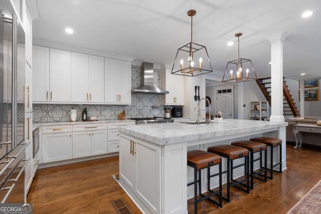 10 Woodland Drive, Cartersville, GA 30120