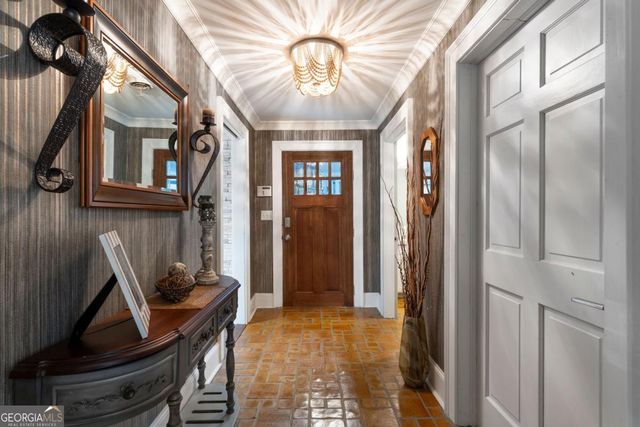 10 Woodland Drive, Cartersville, GA 30120