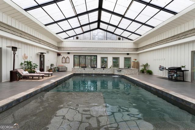 10 Woodland Drive, Cartersville, GA 30120