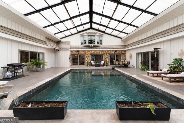 10 Woodland Drive, Cartersville, GA 30120