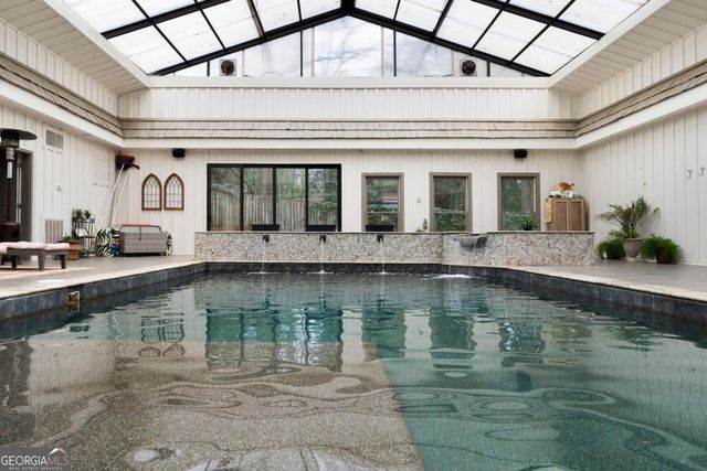 10 Woodland Drive, Cartersville, GA 30120